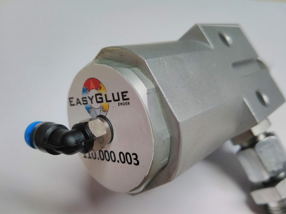 Application valve for small quantities from EasyGlue Emden.